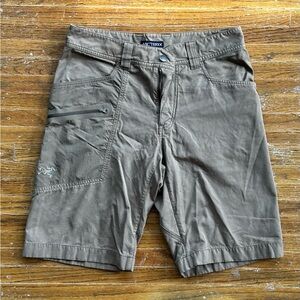 Arc'teryx Tan Cargo Shorts for Outdoor Adventures